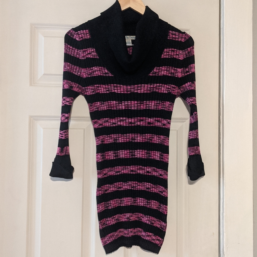 Black & pink striped tunic turtleneck sweater